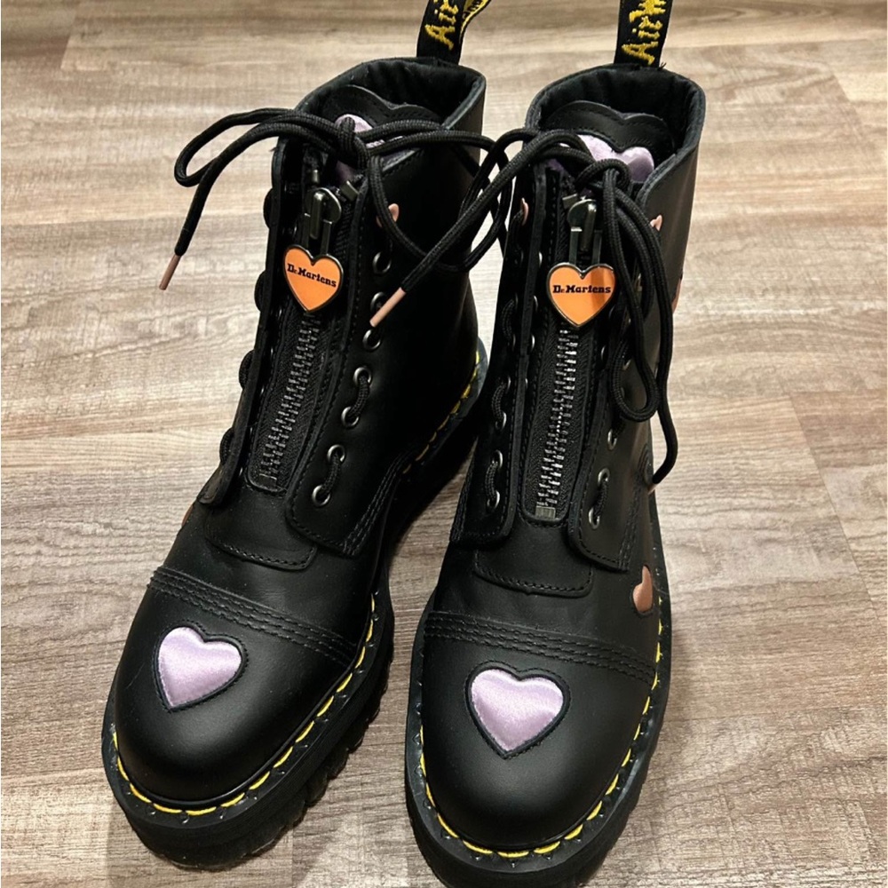 NEW Dr. Martens  Sinclair Black and Purple Heart Women's Boots